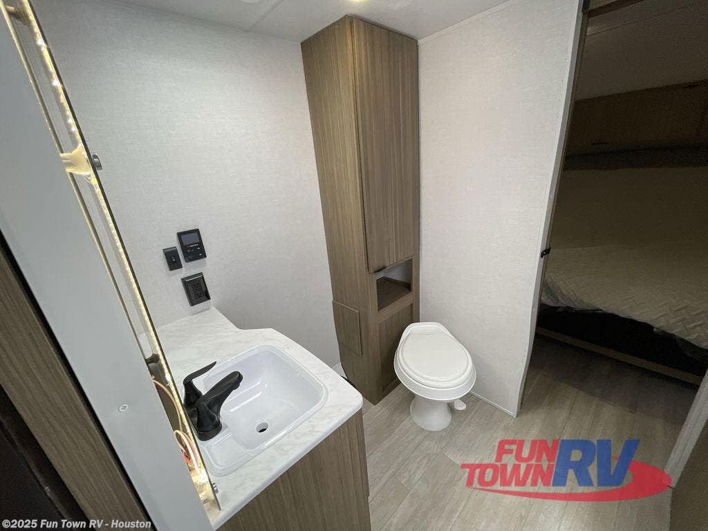 New 2025 Forest River Wildwood X-Lite 24RLXL available in Wharton, Texas