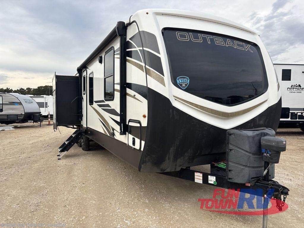 Contact us now about this 2022 Keystone Outback 332ML! 2022 Outback 332ML by Keystone from Fun Town RV - Houston in Wharton, Texas