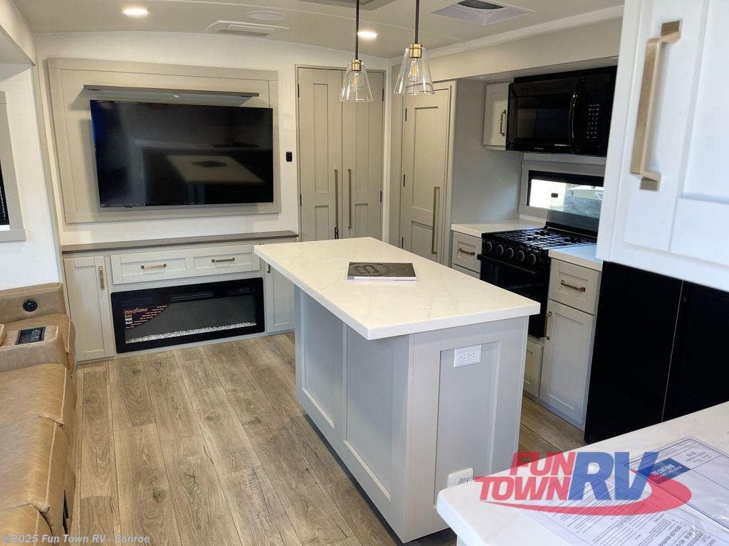 Contact us now about this 2024 Brinkley RV Model Z AIR 295! 2024 Model Z AIR 295 by Brinkley RV from Fun Town RV - Conroe in Conroe, Texas