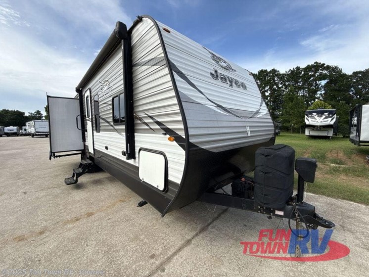 Email now about this 2018 Jayco Jay Flight 29RLDS! Used 2018 Jayco Jay Flight 29RLDS available in Conroe, Texas