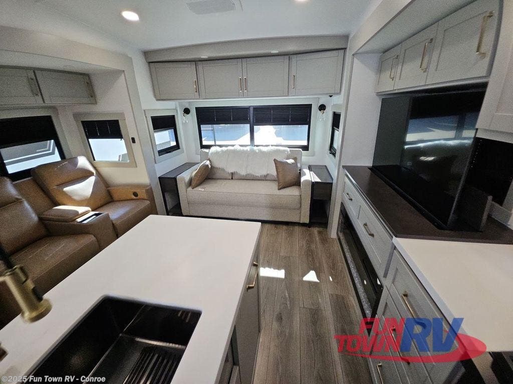 Contact us now about this 2026 Brinkley RV Model Z 2900! 2026 Model Z 2900 by Brinkley RV from Fun Town RV - Conroe in Conroe, Texas