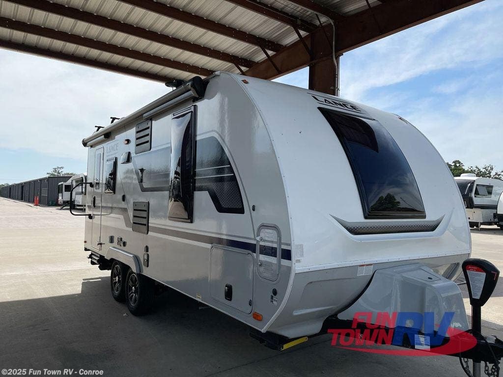 Email now about this 2022 Lance Lance Travel Trailers 1995! Used 2022 Lance Lance Travel Trailers 1995 available in Conroe, Texas