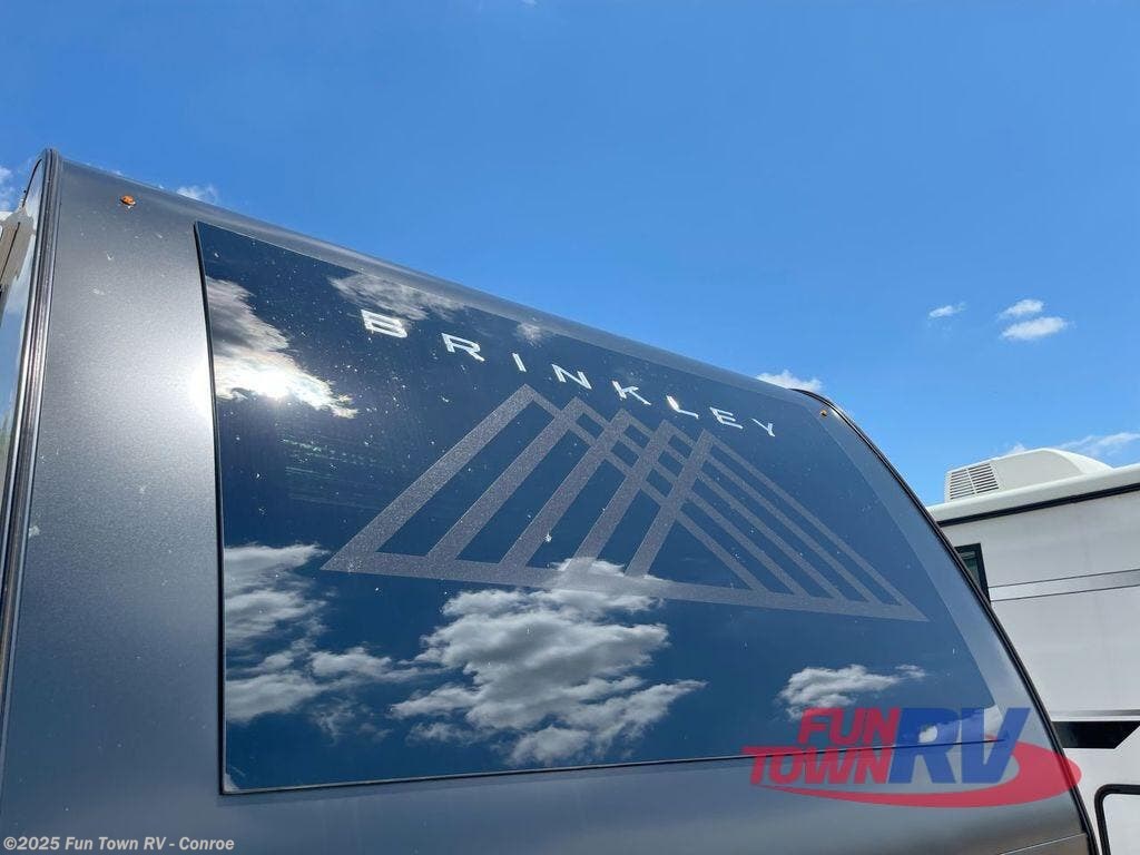 Contact us now about this 2026 Brinkley RV Model I 294! 2026 Model I 294 by Brinkley RV from Fun Town RV - Conroe in Conroe, Texas