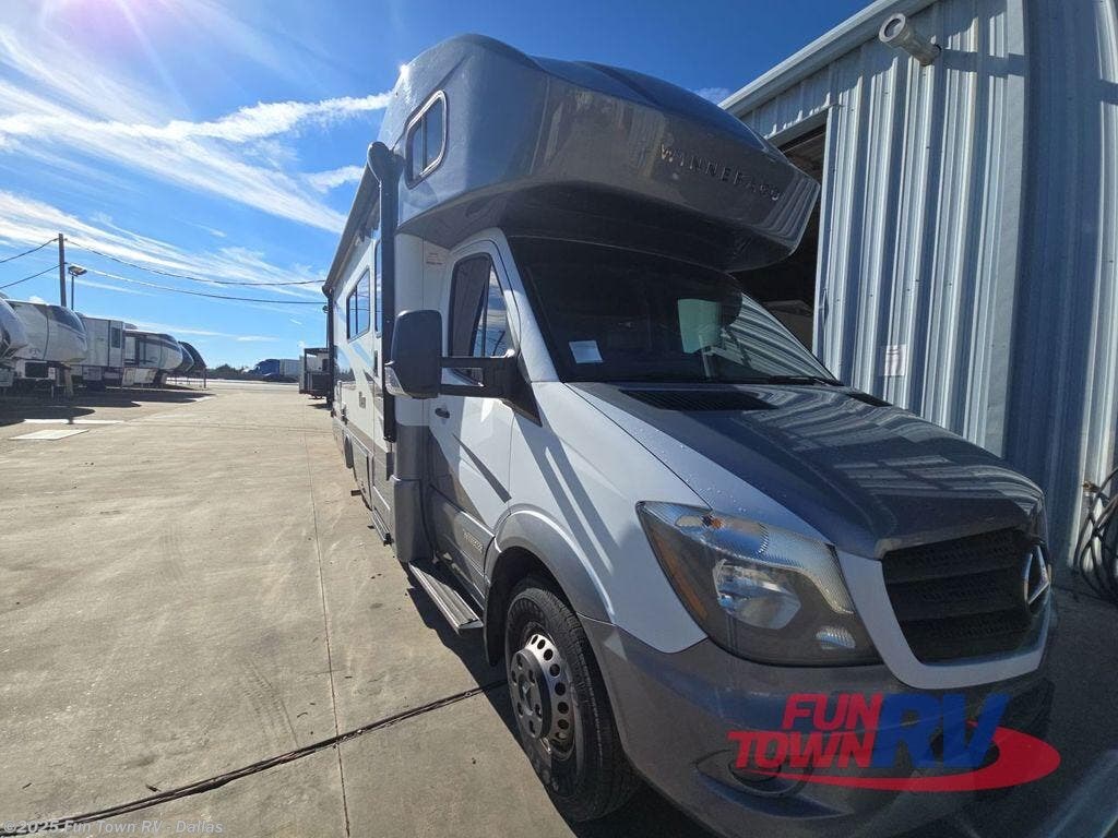Contact us now about this 2018 Winnebago View 24D! 2018 View 24D by Winnebago from Fun Town RV - Dallas in Rockwall, Texas