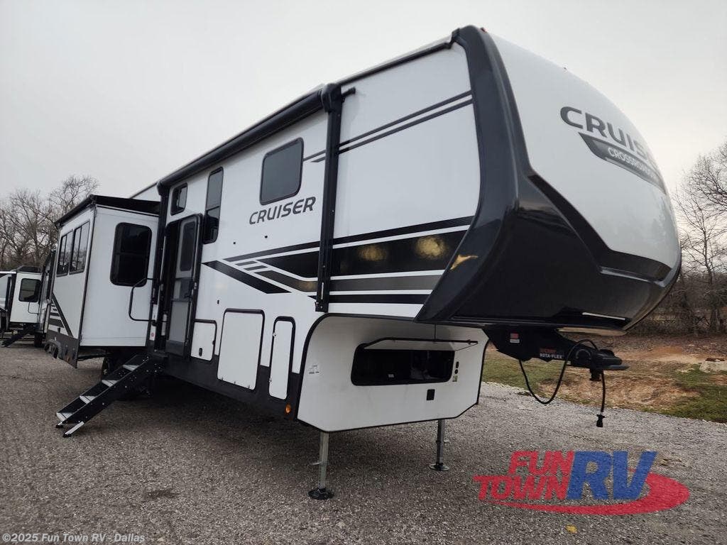 Email now about this 2025 CrossRoads Cruiser 37LF! New 2025 CrossRoads Cruiser 37LF available in Rockwall, Texas