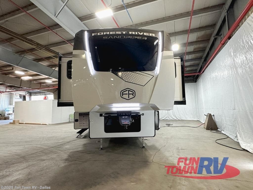 Contact us now about this 2025 Forest River Sandpiper 3990FL! 2025 Sandpiper 3990FL by Forest River from Fun Town RV - Dallas in Rockwall, Texas