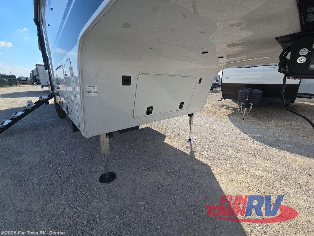 Contact us now about this 2026 Brinkley RV Model Z 2810! 2026 Model Z 2810 by Brinkley RV from Fun Town RV - Denton in Denton, Texas