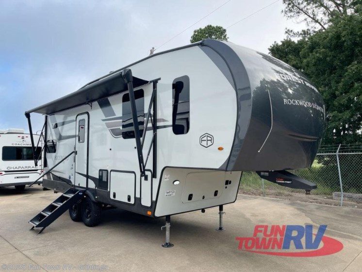 Email now about this 2025 Forest River Rockwood Signature R281RK! New 2025 Forest River Rockwood Signature R281RK available in Giddings, Texas