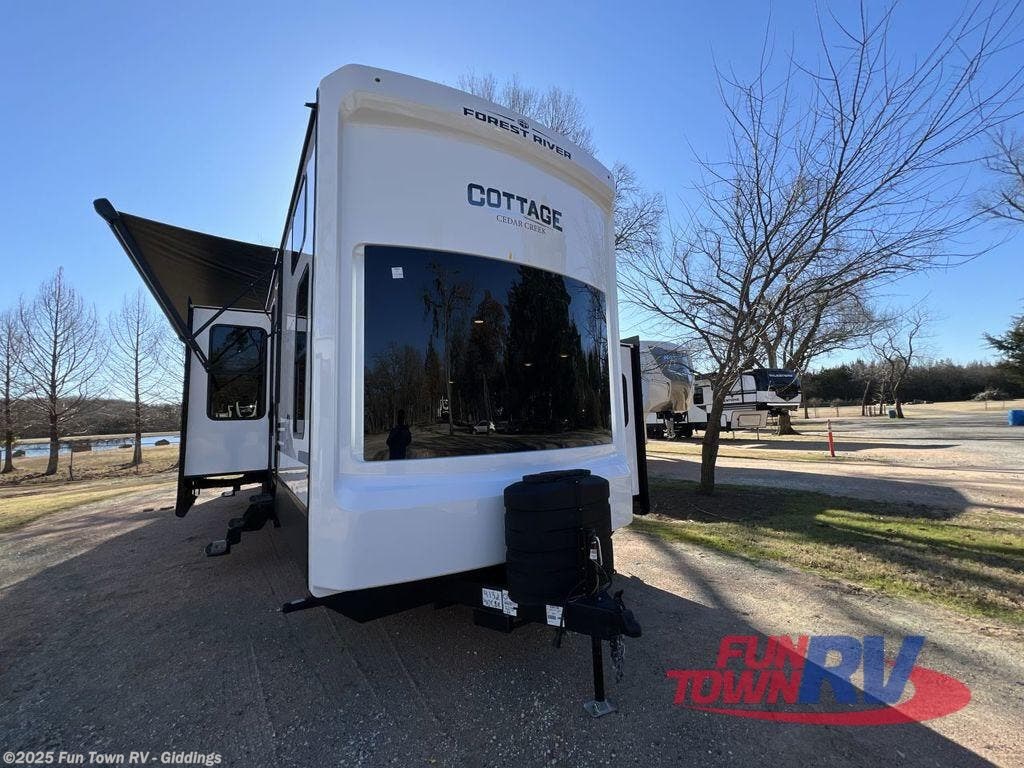 Contact us now about this 2025 Forest River Cedar Creek Cottage 40CBK! 2025 Cedar Creek Cottage 40CBK by Forest River from Fun Town RV - Giddings in Giddings, Texas