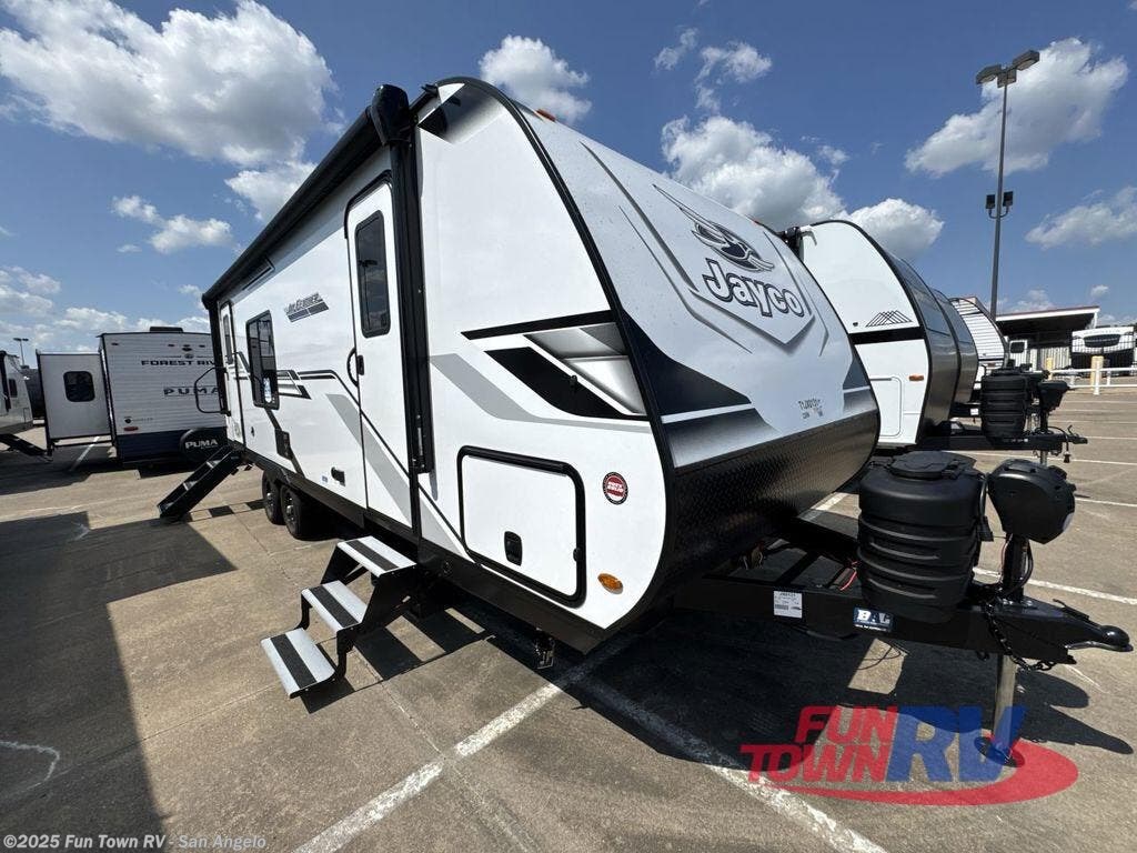 Email now about this 2026 Jayco Jay Feather 23RK! New 2026 Jayco Jay Feather 23RK available in San Angelo, Texas