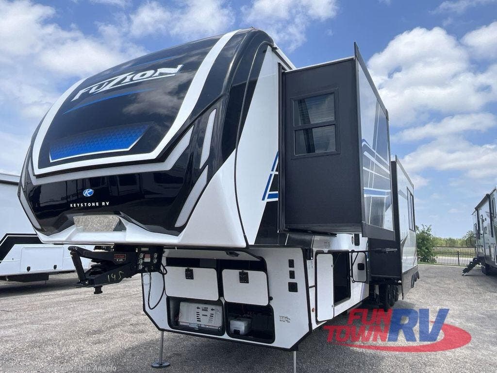 New 2025 Keystone Fuzion 440 available in San Angelo, Texas