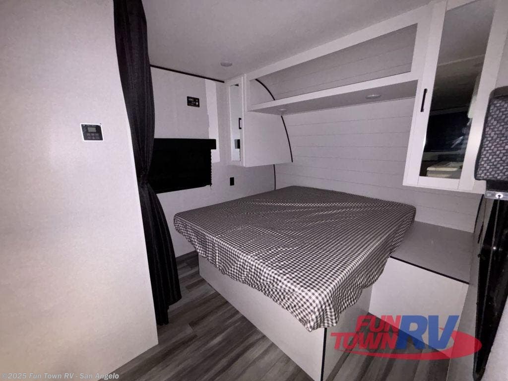 New 2026 Jayco Jay Flight SLX 210QB available in San Angelo, Texas