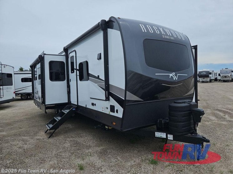 Email now about this 2024 Forest River Rockwood Signature 8338DB! New 2024 Forest River Rockwood Signature 8338DB available in San Angelo, Texas