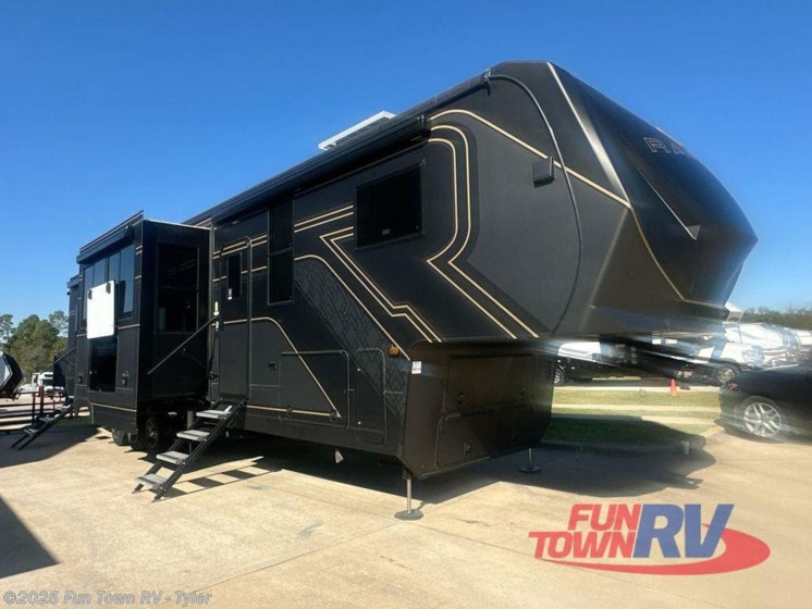 Email now about this 2026 Keystone Raptor 415! New 2026 Keystone Raptor 415 available in Mineola, Texas