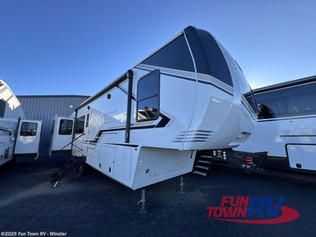 Email now about this 2026 Keystone Cougar 320RDS! New 2026 Keystone Cougar 320RDS available in Thackerville, Oklahoma