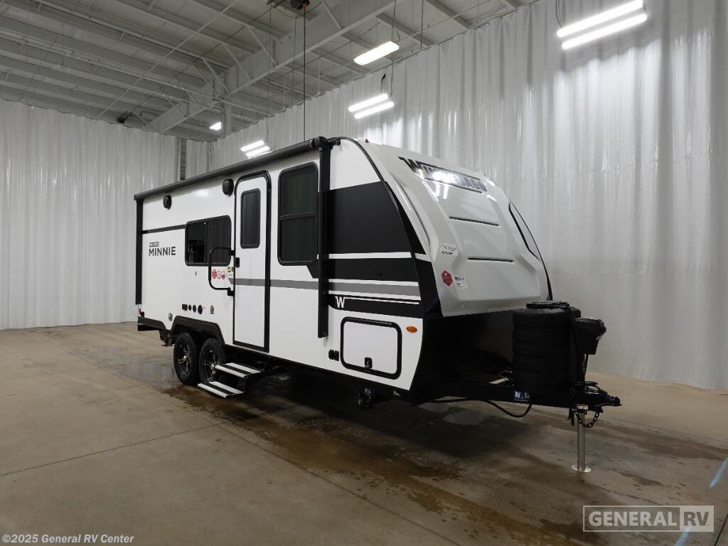 Email now about this 2025 Winnebago Micro Minnie 2108FBS! New 2025 Winnebago Micro Minnie 2108FBS available in Clarkston, Michigan