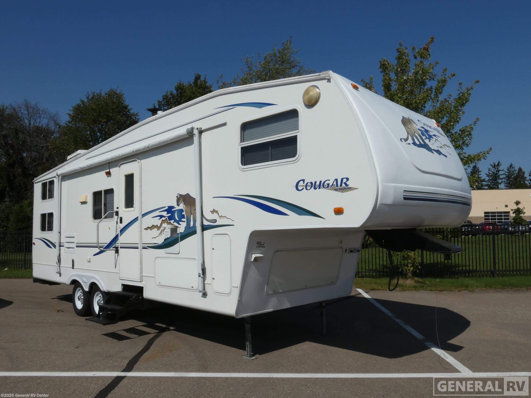 Email now about this 2002 Keystone Cougar 281BH-1S! Used 2002 Keystone Cougar 281BH-1S available in Clarkston, Michigan