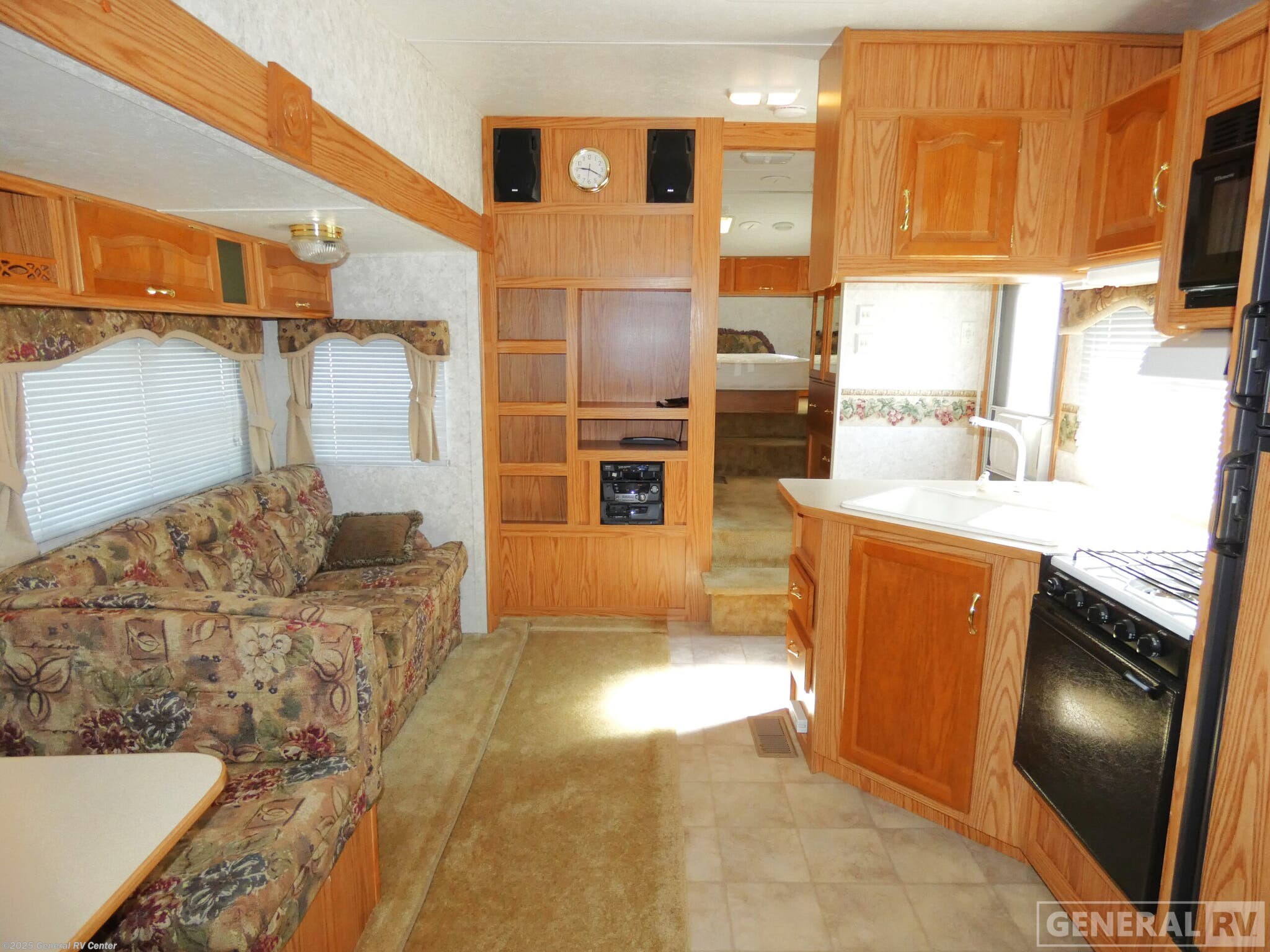 Contact us now about this 2002 Keystone Cougar 281BH-1S! 2002 Cougar 281BH-1S by Keystone from General RV Center in Clarkston, Michigan