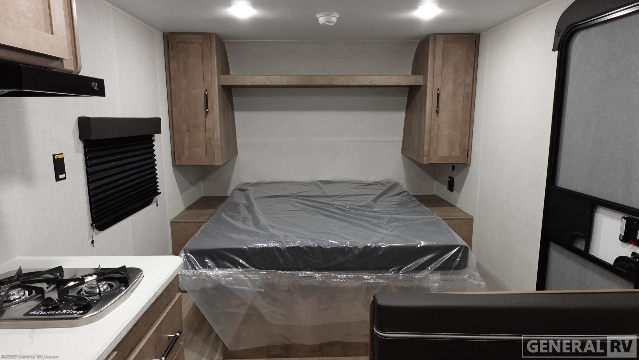 New 2026 Keystone Springdale 1700FQ available in Clarkston, Michigan