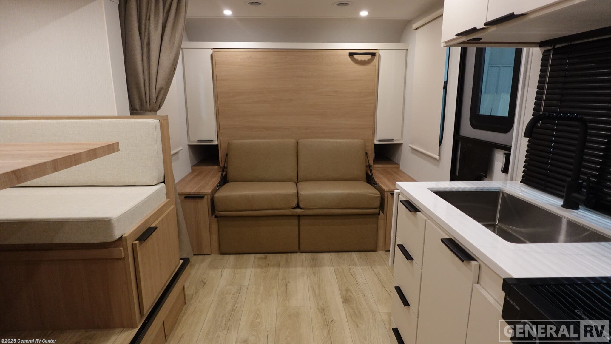 New 2026 Winnebago Micro Minnie 2108DS available in Clarkston, Michigan