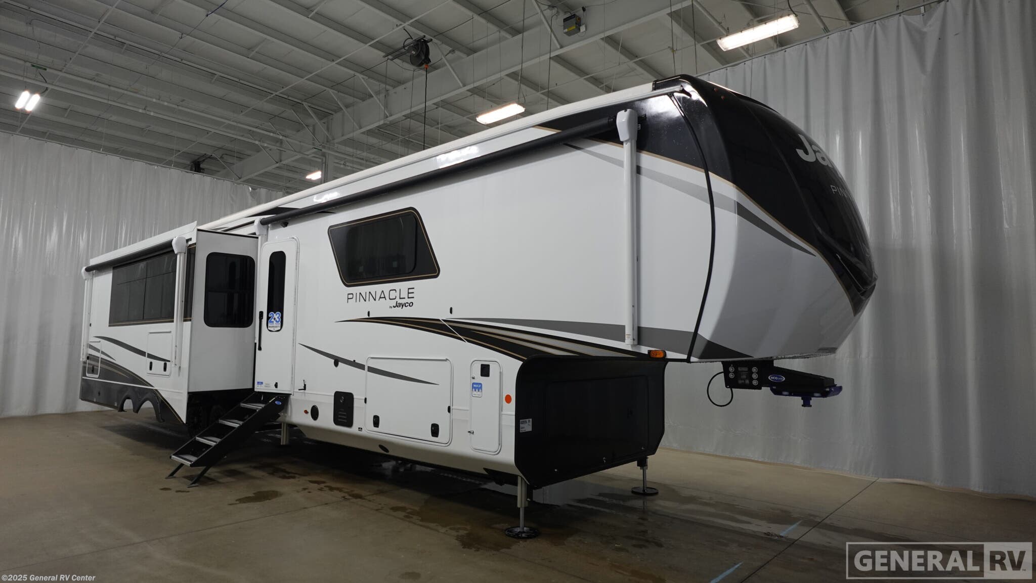 Email now about this 2026 Jayco Pinnacle 38FBRK! New 2026 Jayco Pinnacle 38FBRK available in Clarkston, Michigan