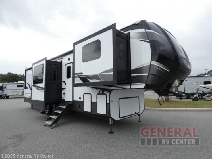 Email now about this 2020 Keystone Avalanche 382FL! Used 2020 Keystone Avalanche 382FL available in Ocala, Florida