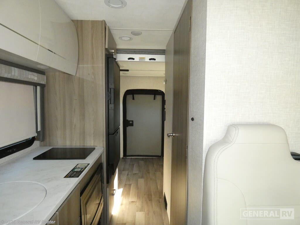 Call now about this 2025 Thor Motor Coach Gemini 22MT! 2025 Thor Motor Coach Gemini 22MT - New Class C For Sale by General RV Center in Ocala, Florida