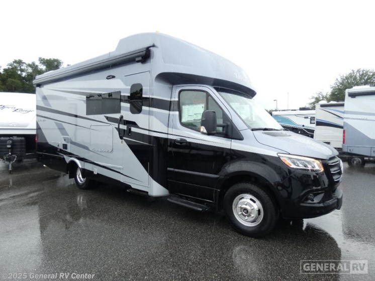 Email now about this 2026 Tiffin Wayfarer 25XRW! New 2026 Tiffin Wayfarer 25XRW available in Ocala, Florida