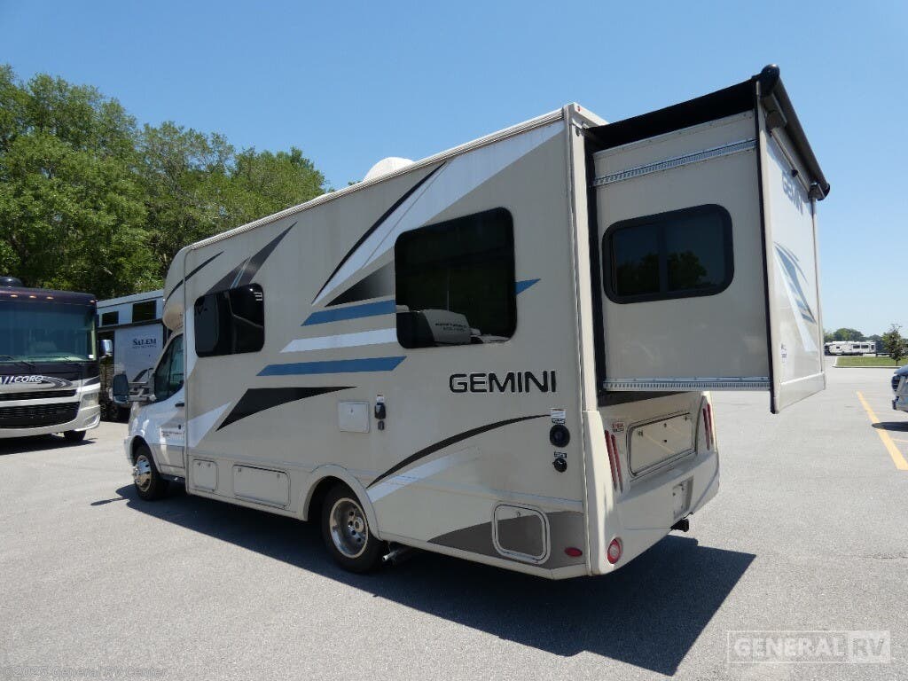 Used 2018 Thor Motor Coach Gemini 23TR-1SL available in Ocala, Florida