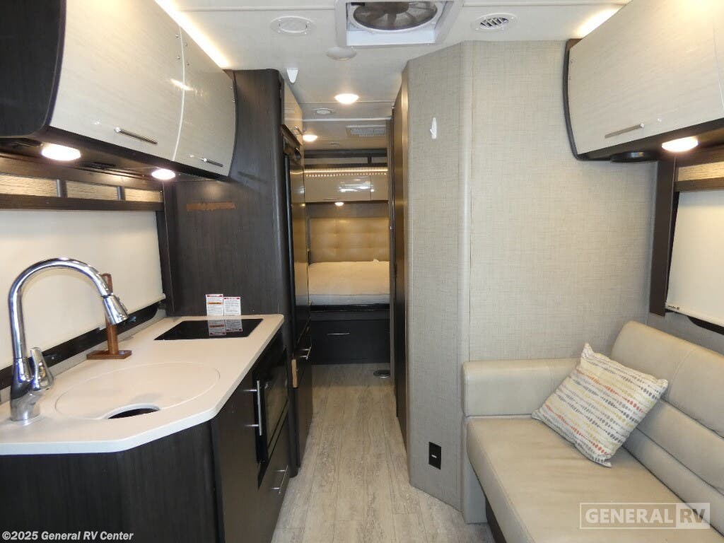 Contact us now about this 2018 Thor Motor Coach Gemini 23TR-1SL! 2018 Gemini 23TR-1SL by Thor Motor Coach from General RV Center in Ocala, Florida