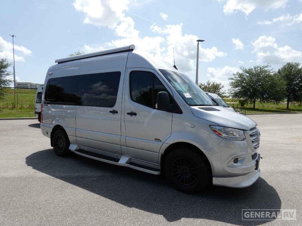 Email now about this 2022 Midwest PASSAGE 144! Used 2022 Midwest PASSAGE 144 available in Ocala, Florida