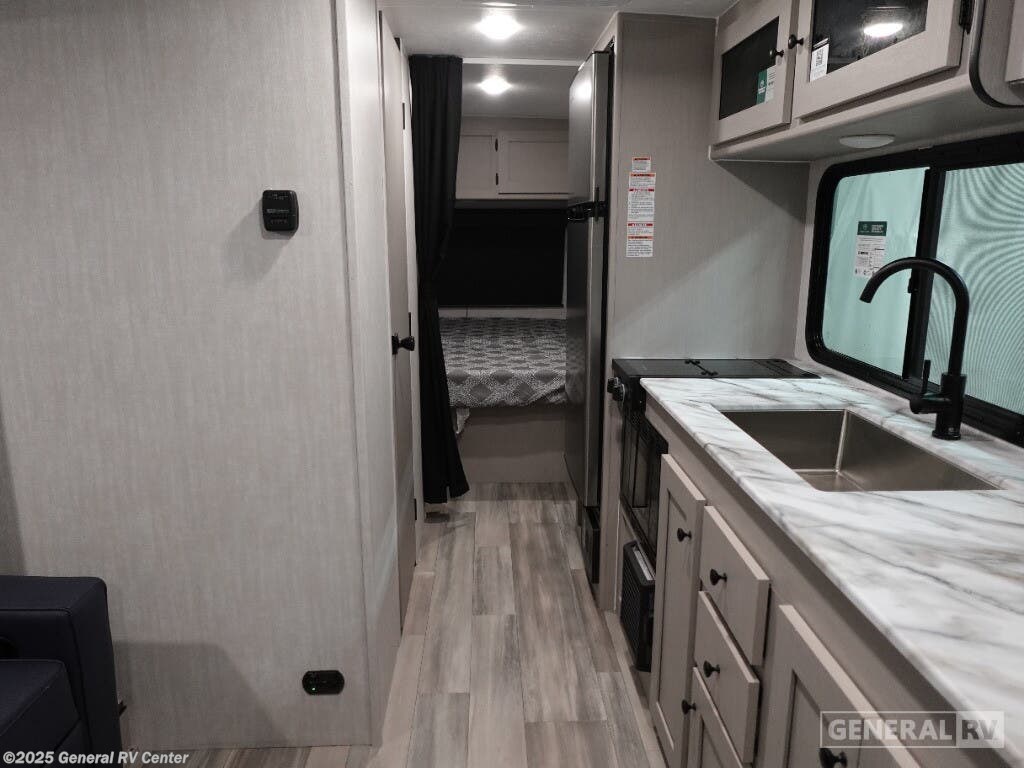 New 2026 Coachmen Apex 213RDS-N available in Ocala, Florida