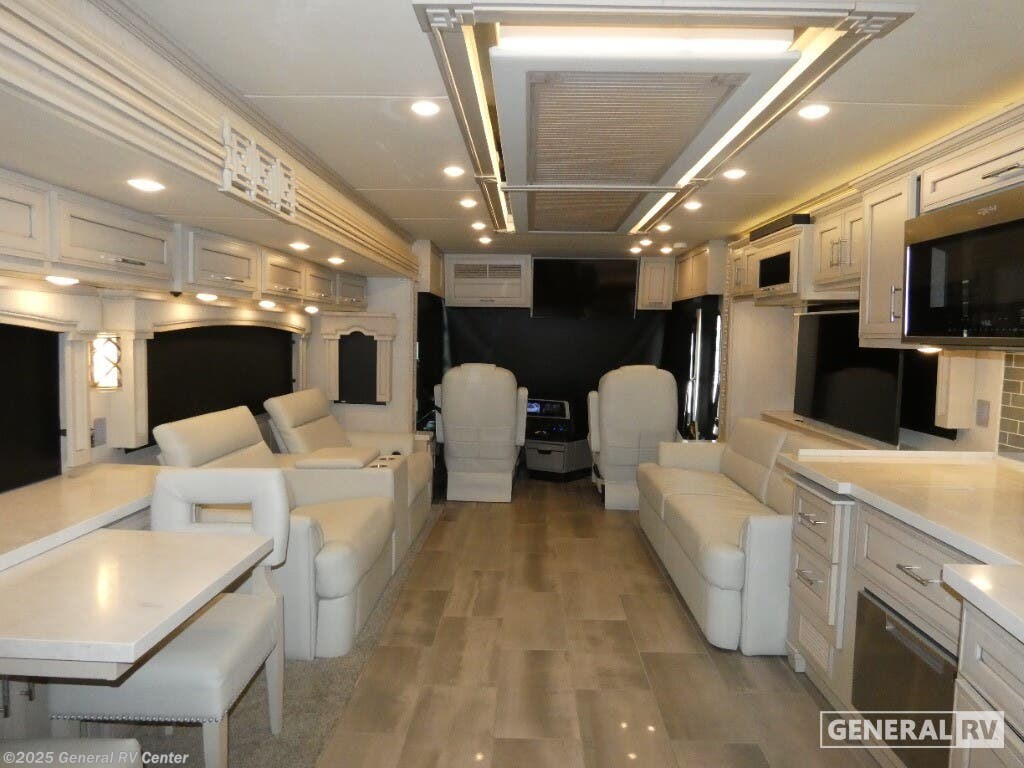 Used 2022 Newmar Ventana 4369 available in Ocala, Florida