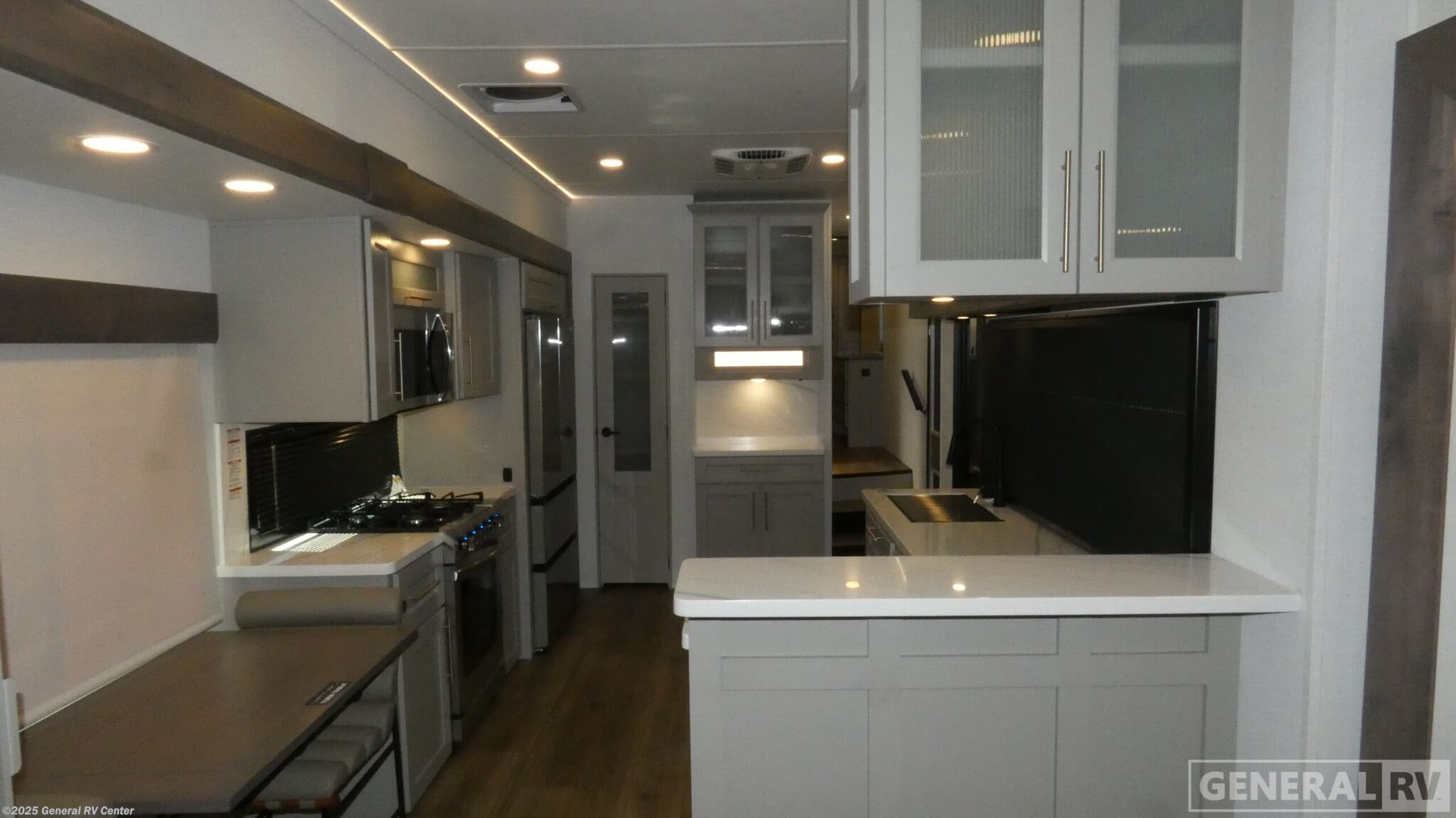 New 2026 Alliance RV Paradigm 388SP available in Ocala, Florida