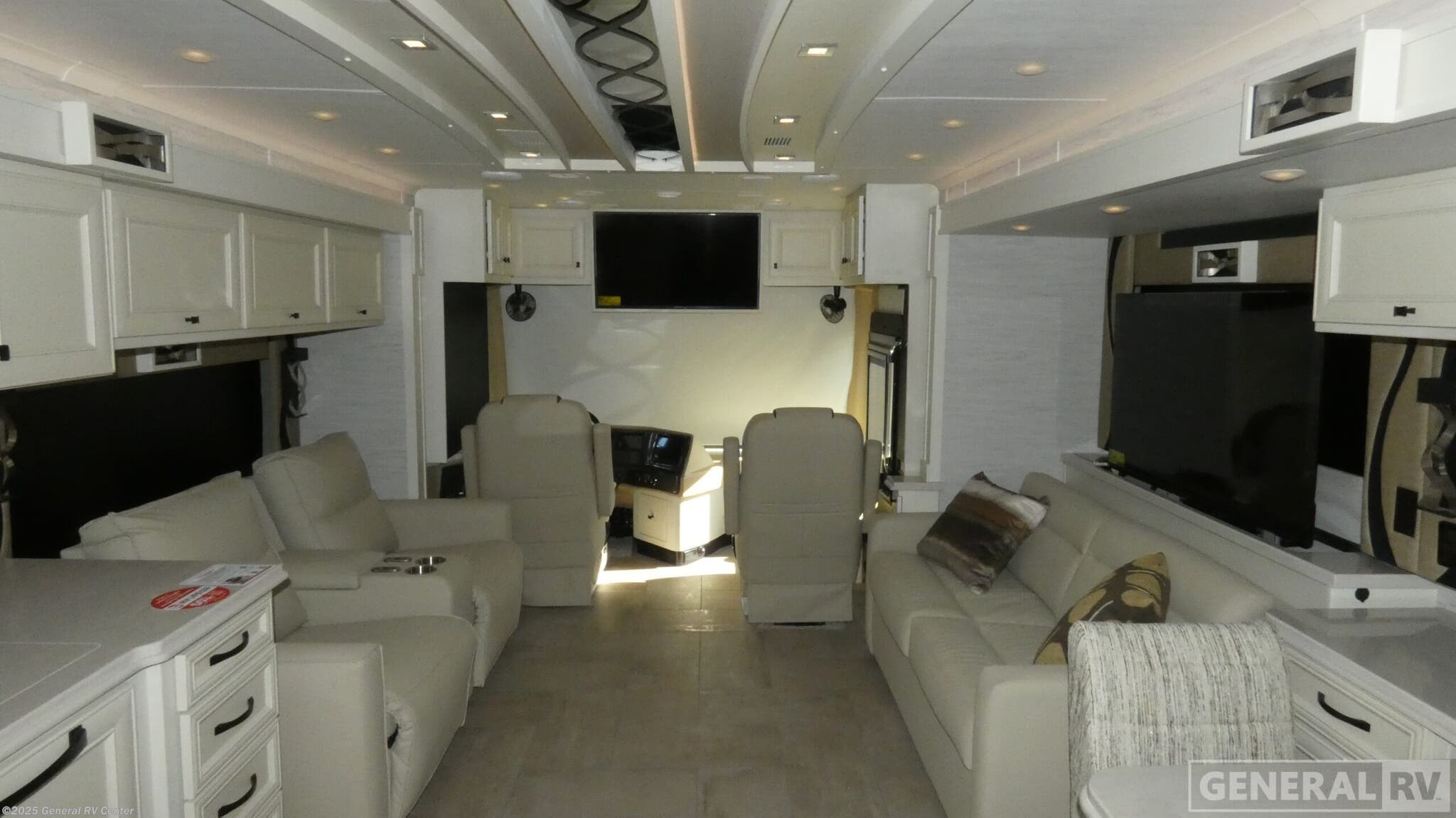 New 2026 Tiffin Phaeton 40IH available in Ocala, Florida