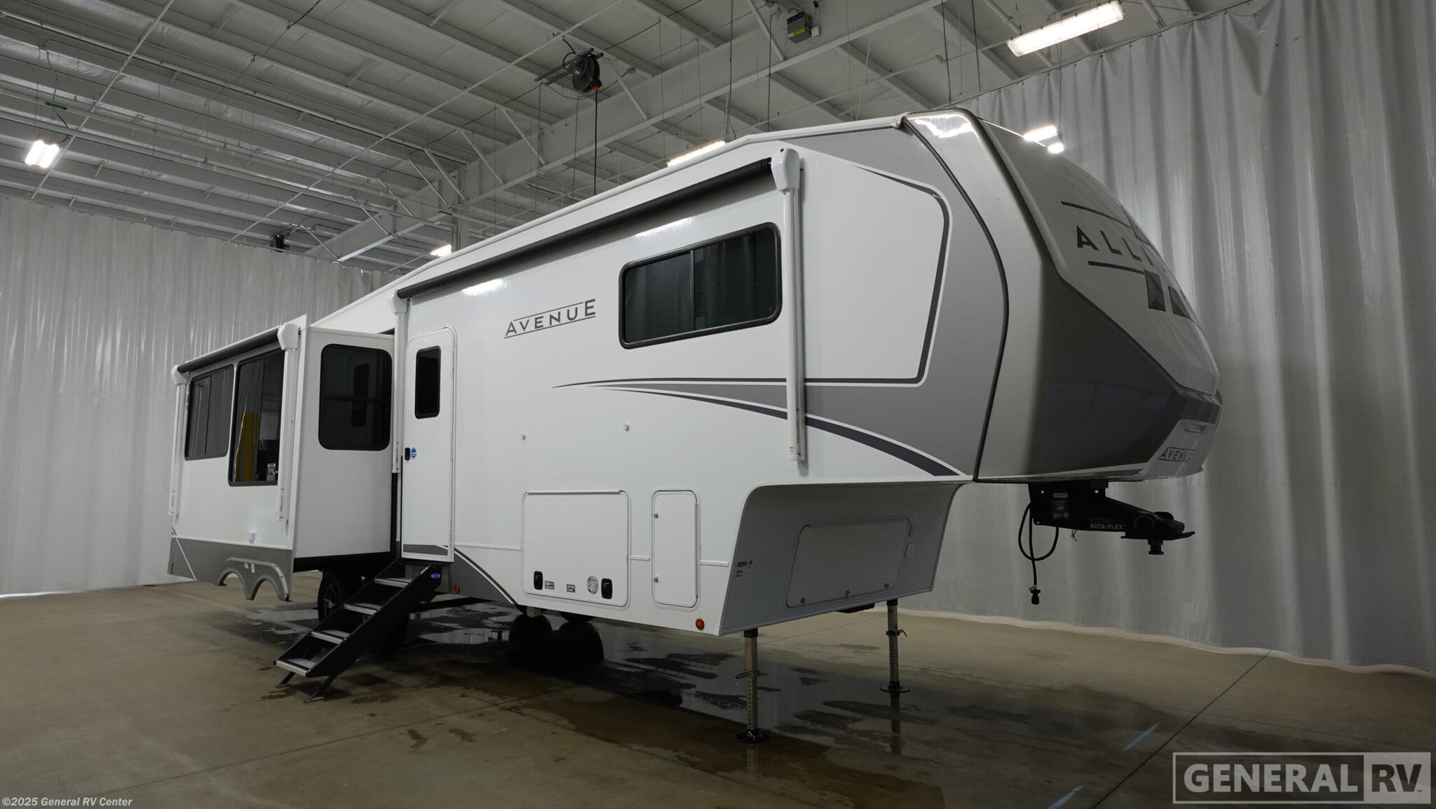 Email now about this 2026 Alliance RV Avenue 32RLS! New 2026 Alliance RV Avenue 32RLS available in Ocala, Florida