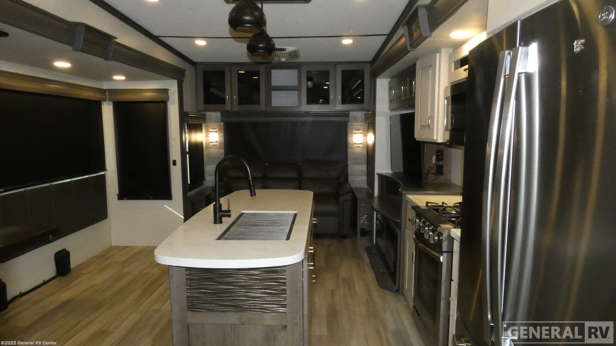 Call now about this 2022 Alliance RV Paradigm 340RL! 2022 Alliance RV Paradigm 340RL - Used Fifth Wheel For Sale by General RV Center in Ocala, Florida