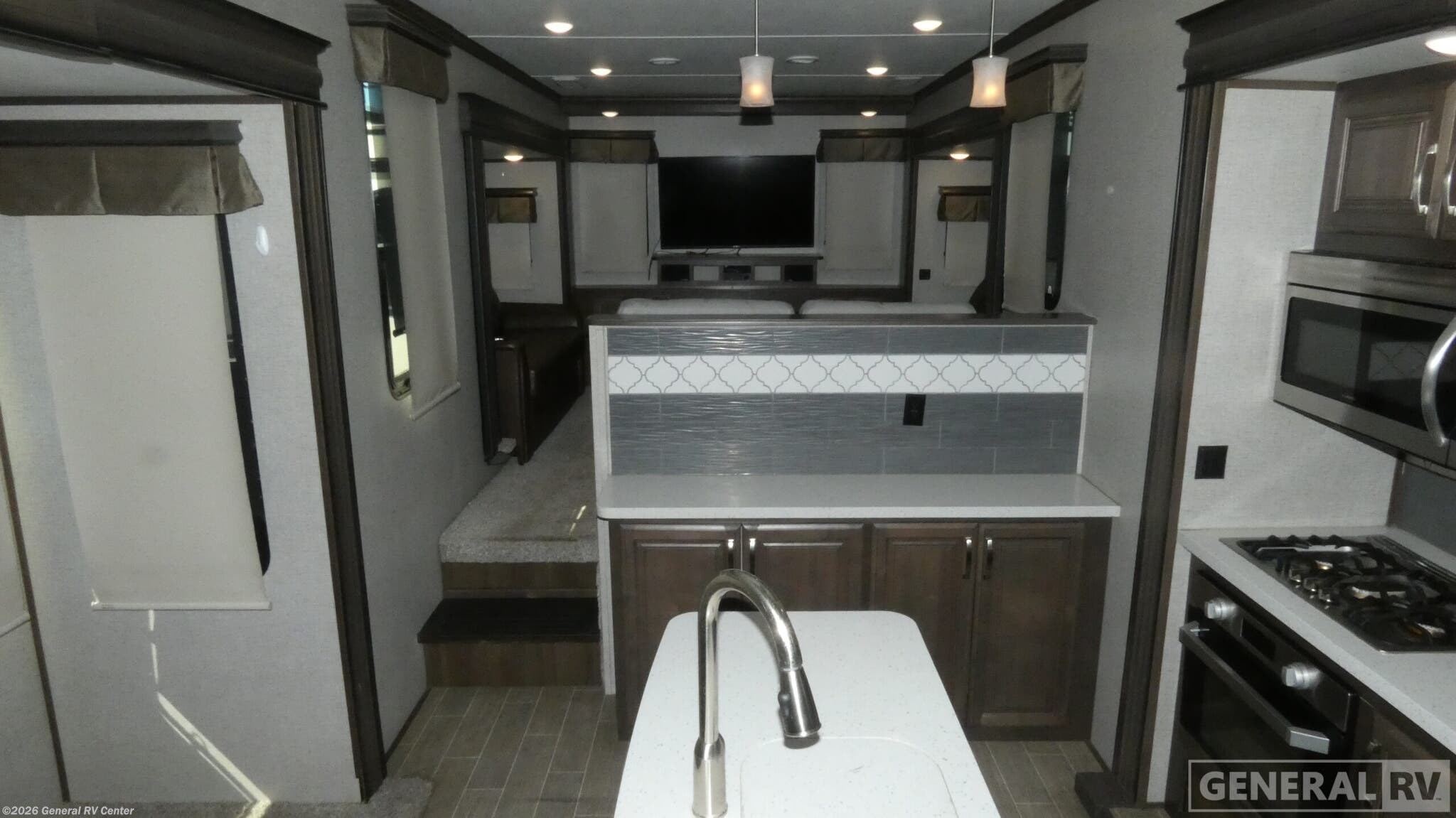 Call now about this 2019 Keystone Alpine 3850RD! 2019 Keystone Alpine 3850RD - Used Fifth Wheel For Sale by General RV Center in Ocala, Florida
