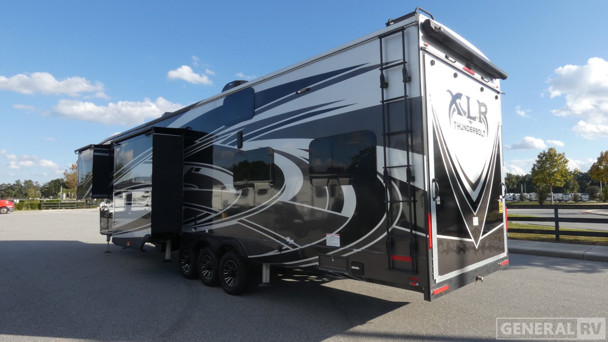 Contact us now about this 2018 Forest River XLR Thunderbolt 375AMP! 2018 XLR Thunderbolt 375AMP by Forest River from General RV Center in Ocala, Florida