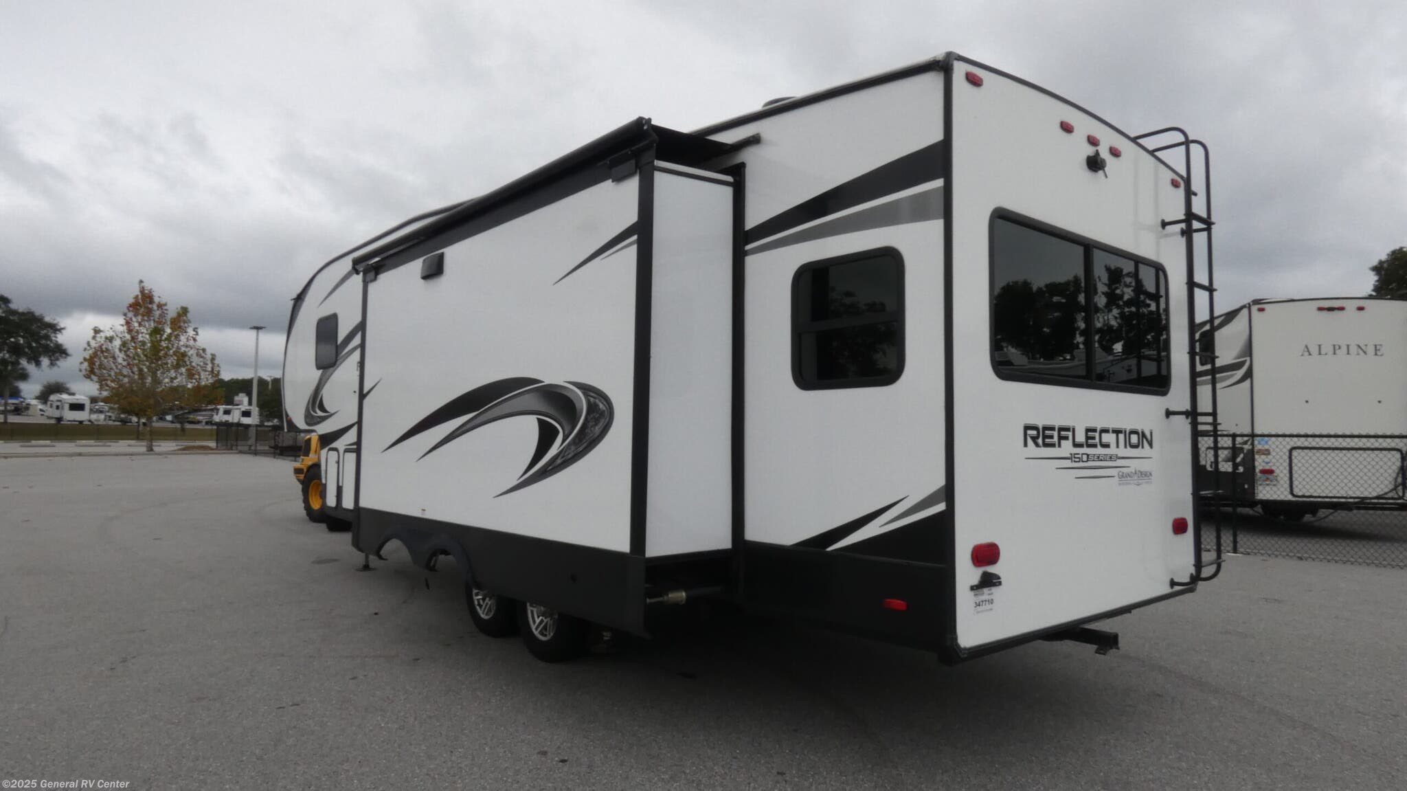 Contact us now about this 2022 Grand Design Reflection 295RL! 2022 Reflection 295RL by Grand Design from General RV Center in Ocala, Florida