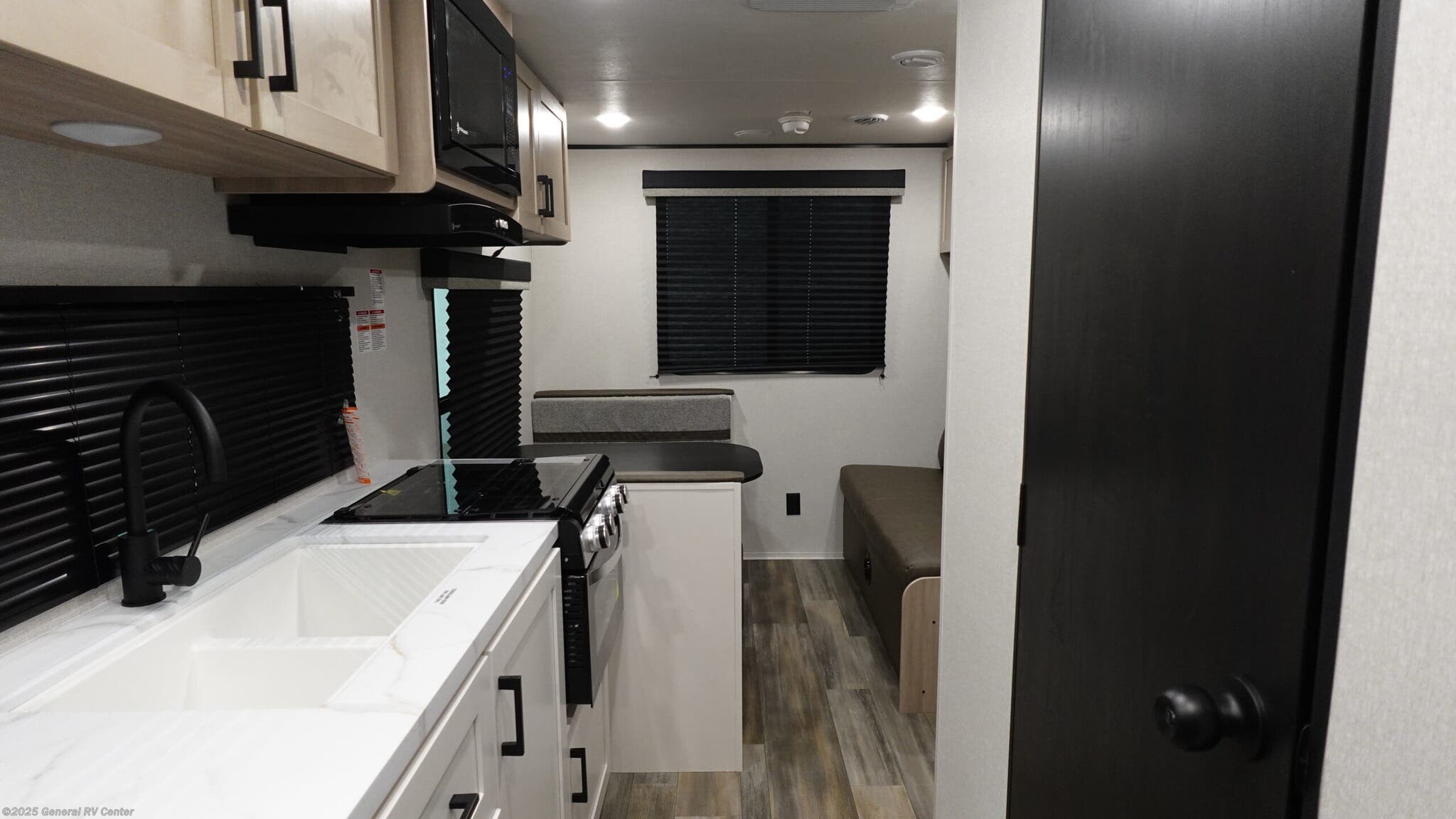 Call now about this 2026 Open Range 21QB! 2026 Open Range 21QB - New Travel Trailer For Sale by General RV Center in Ocala, Florida