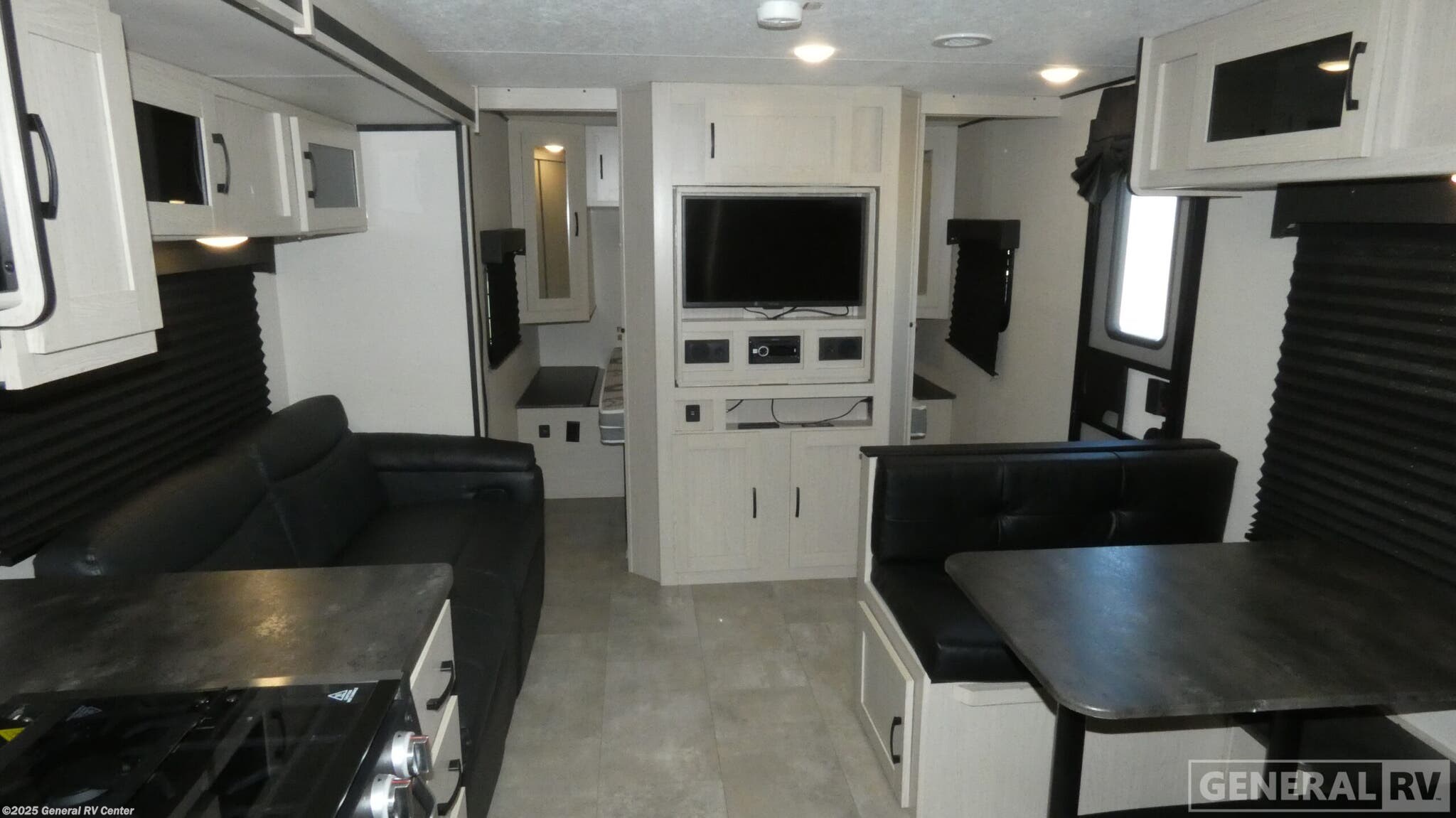 Used 2021 Coachmen Apex ULTRA LITE 300BH available in Ocala, Florida