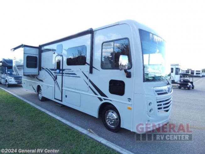 New 2024 Holiday Rambler Admiral 32N available in Dover, Florida
