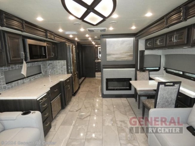 2024 Endeavor 38W by Holiday Rambler from General RV Center in Dover, Florida