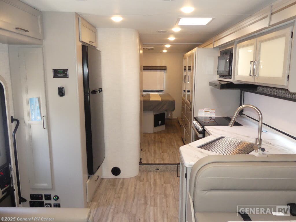 Call now about this 2025 Thor Motor Coach Quantum SE31! 2025 Thor Motor Coach Quantum SE31 - New Class C For Sale by General RV Center in Dover, Florida