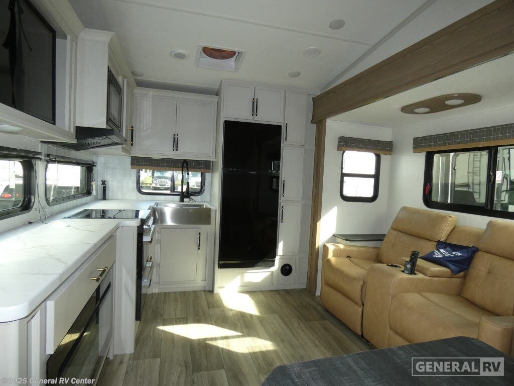 Call now about this 2025 Dutchmen Astoria 260RK! 2025 Dutchmen Astoria 260RK - New Travel Trailer For Sale by General RV Center in Dover, Florida