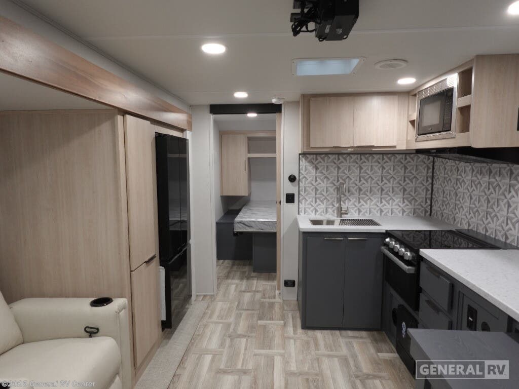 New 2025 Prime Time Tracer 255DS available in Dover, Florida