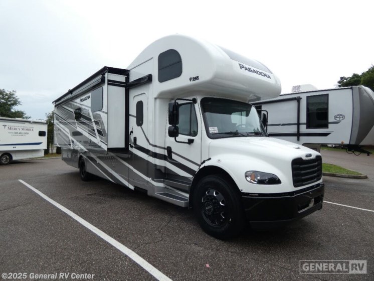 Email now about this 2026 Thor Motor Coach Pasadena 38DX! New 2026 Thor Motor Coach Pasadena 38DX available in Dover, Florida