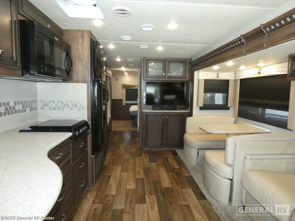 Contact us now about this 2018 Newmar BAYSTAR 3406-3SL! 2018 BAYSTAR 3406-3SL by Newmar from General RV Center in Dover, Florida