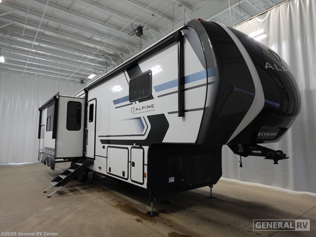 Email now about this 2026 Keystone Avalanche 302RS! New 2026 Keystone Avalanche 302RS available in Dover, Florida